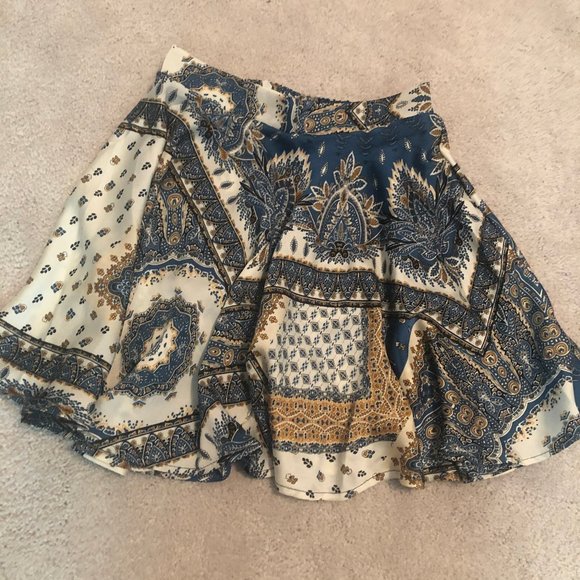 Blue patterned skater skirt - Picture 5 of 5